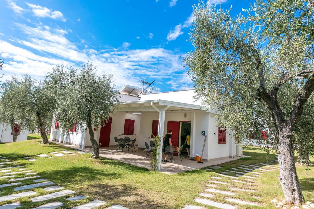 Villaggio Baia Del Monaco Manfredonia Buitenkant foto