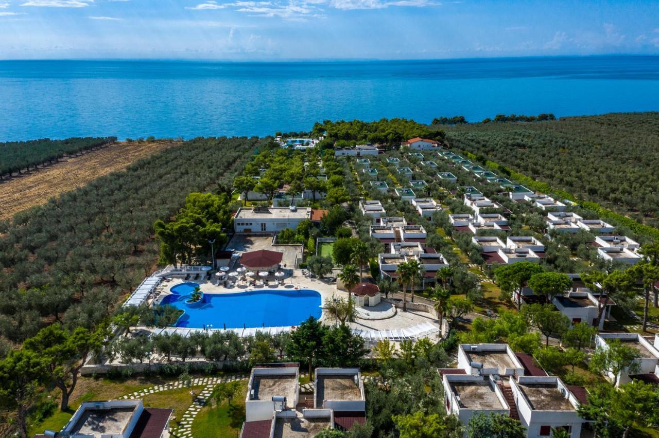 Villaggio Baia Del Monaco Manfredonia Buitenkant foto