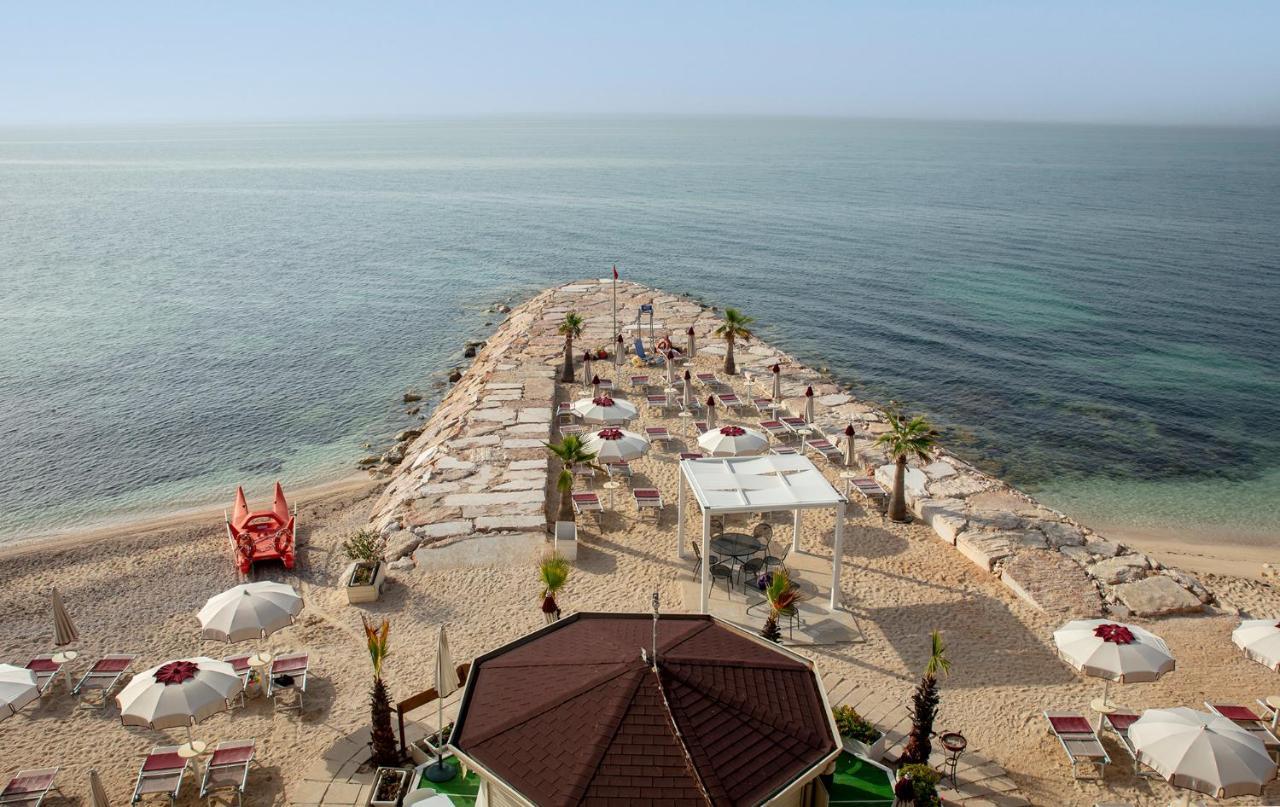 Villaggio Baia Del Monaco Manfredonia Buitenkant foto