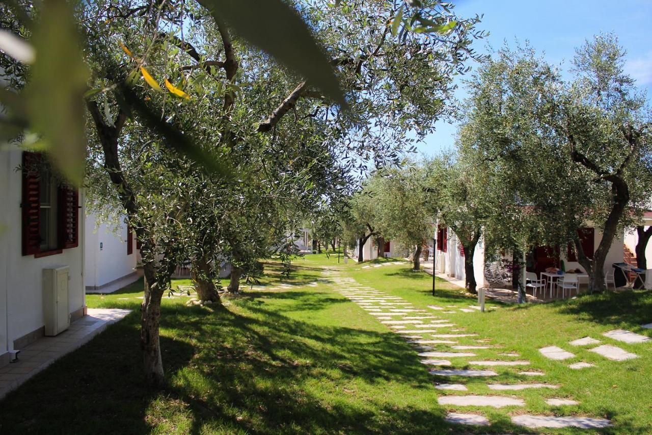 Villaggio Baia Del Monaco Manfredonia Buitenkant foto