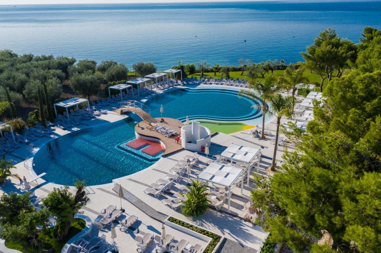 Villaggio Baia Del Monaco Manfredonia Buitenkant foto