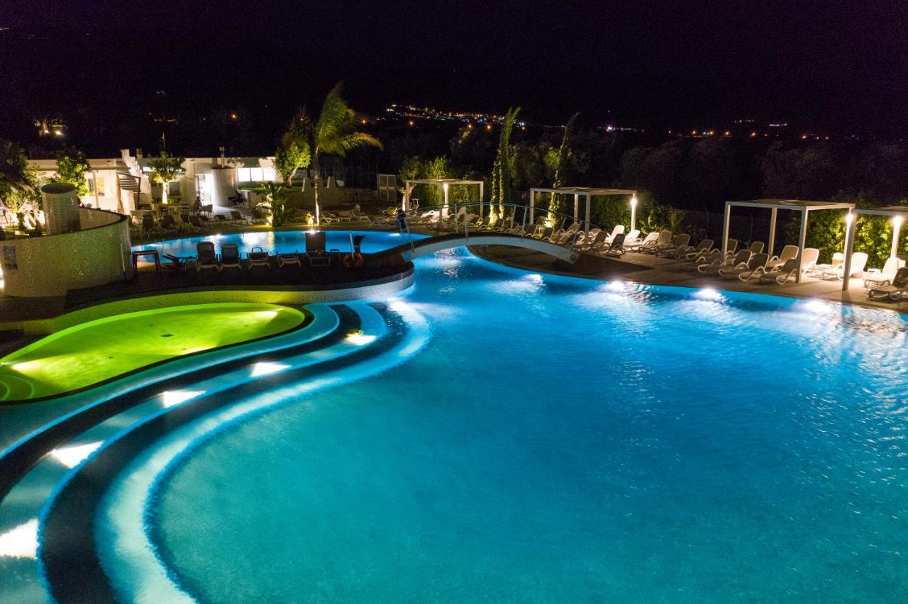 Villaggio Baia Del Monaco Manfredonia Buitenkant foto